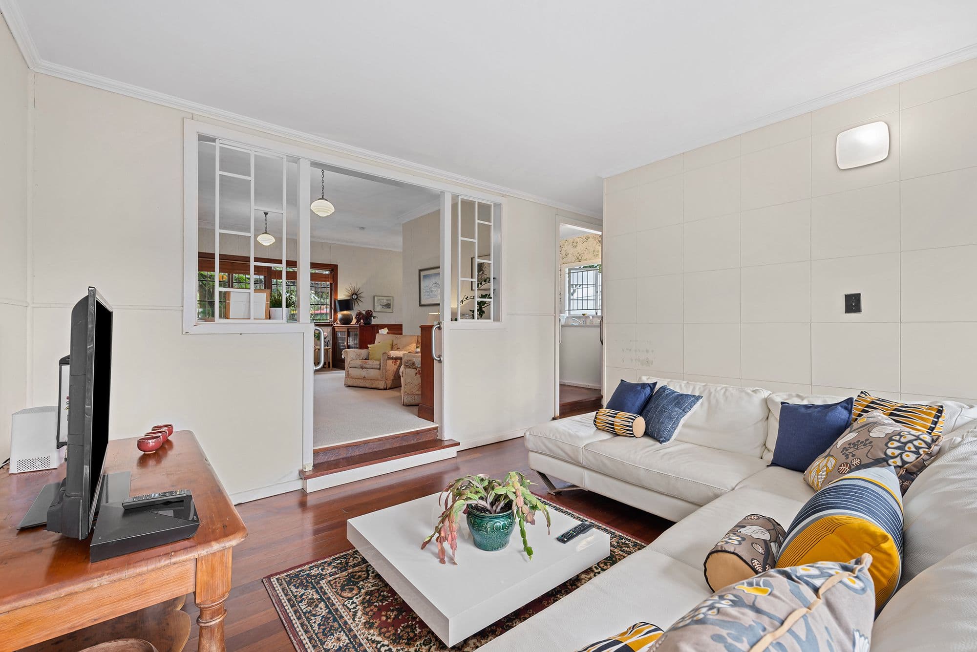 24 Mccaul Street, Taringa QLD 4068, Taringa - Thumbnail 2