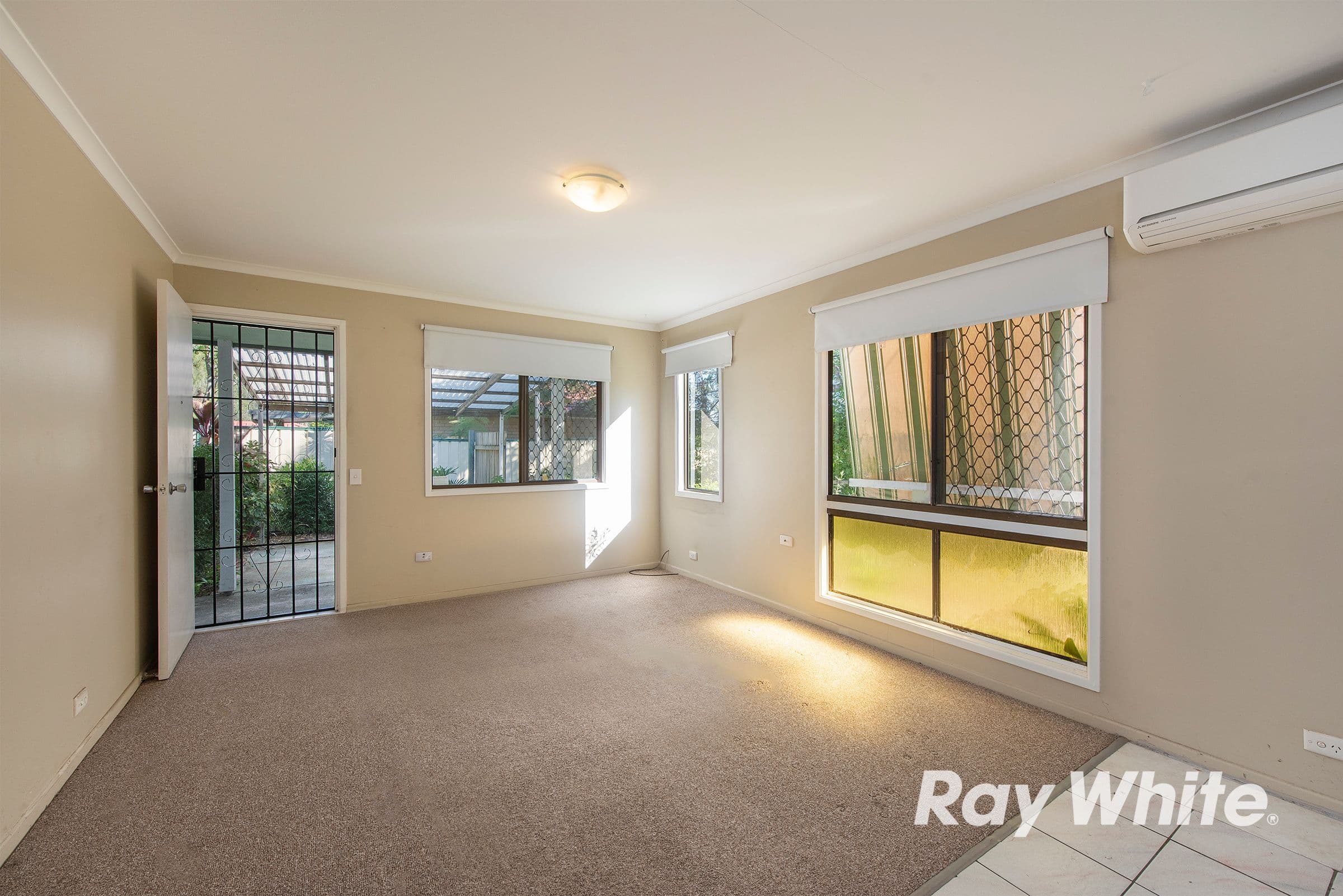 9 Nyanza Street, Woodridge QLD 4114, Woodridge - Thumbnail 4