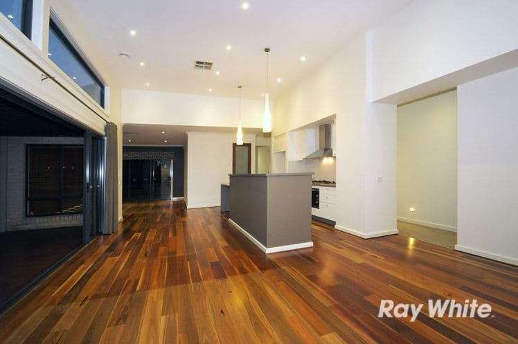 8 Holsteiner Terrace, CLYDE NORTH VIC 3978, Clyde North - Thumbnail 5