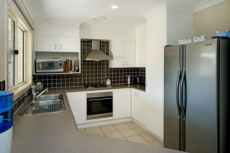 10 Moonie Drive, COOMERA QLD 4209, Coomera - Thumbnail 3
