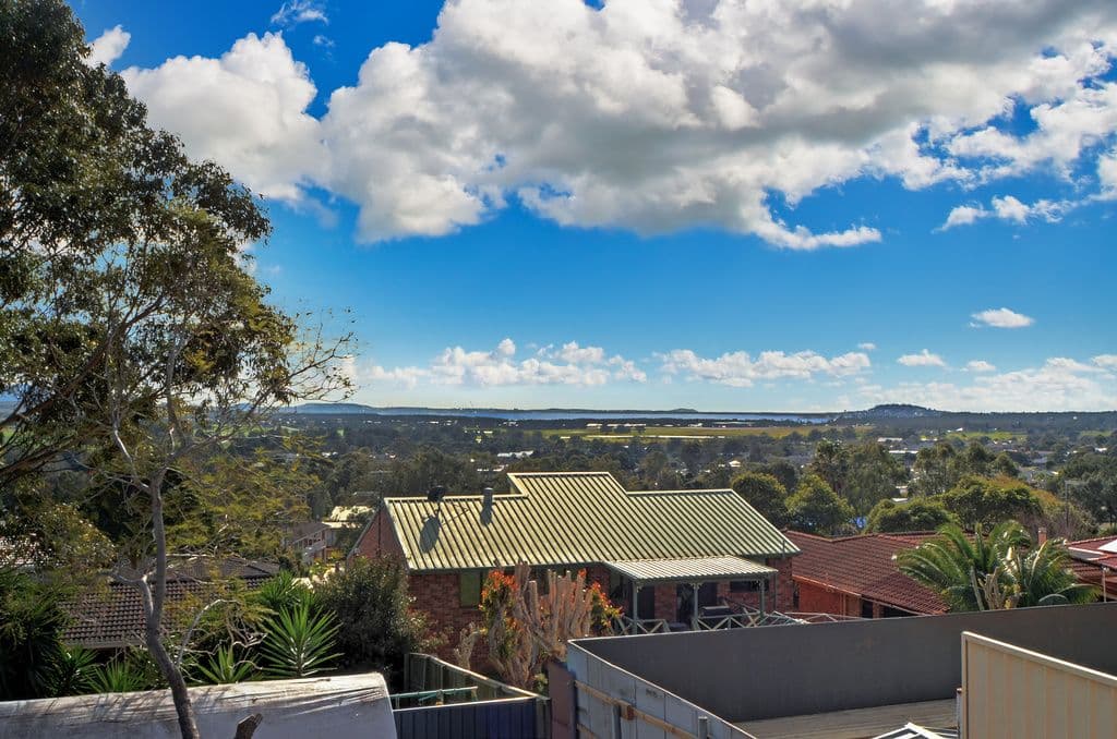 21 Scenic Crescent, Albion Park - Thumbnail 2