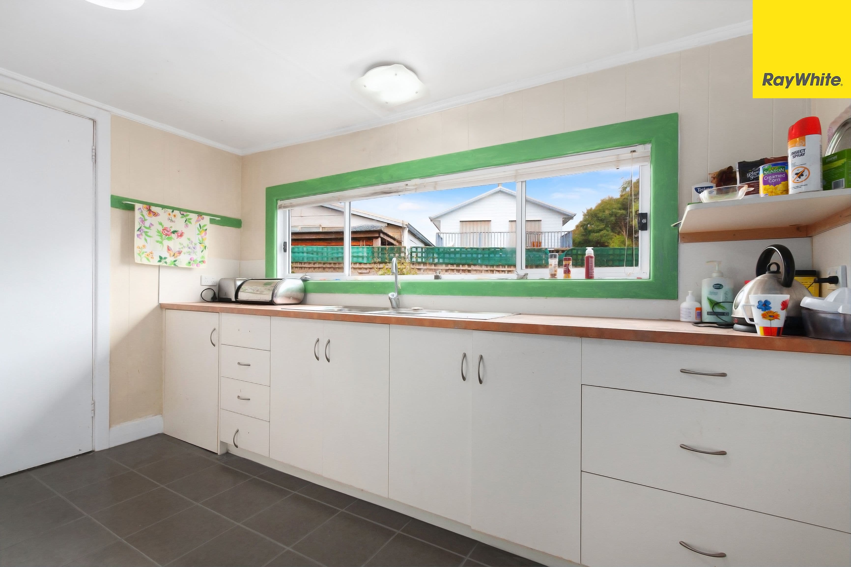 2 Norman Road, Drouin VIC 3818, Drouin - Thumbnail 3