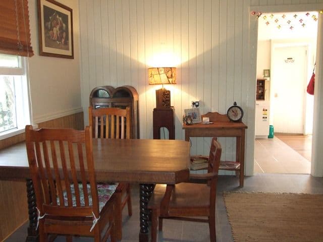 107 Thistle Street, BLACKALL QLD 4472, Blackall - Thumbnail 3