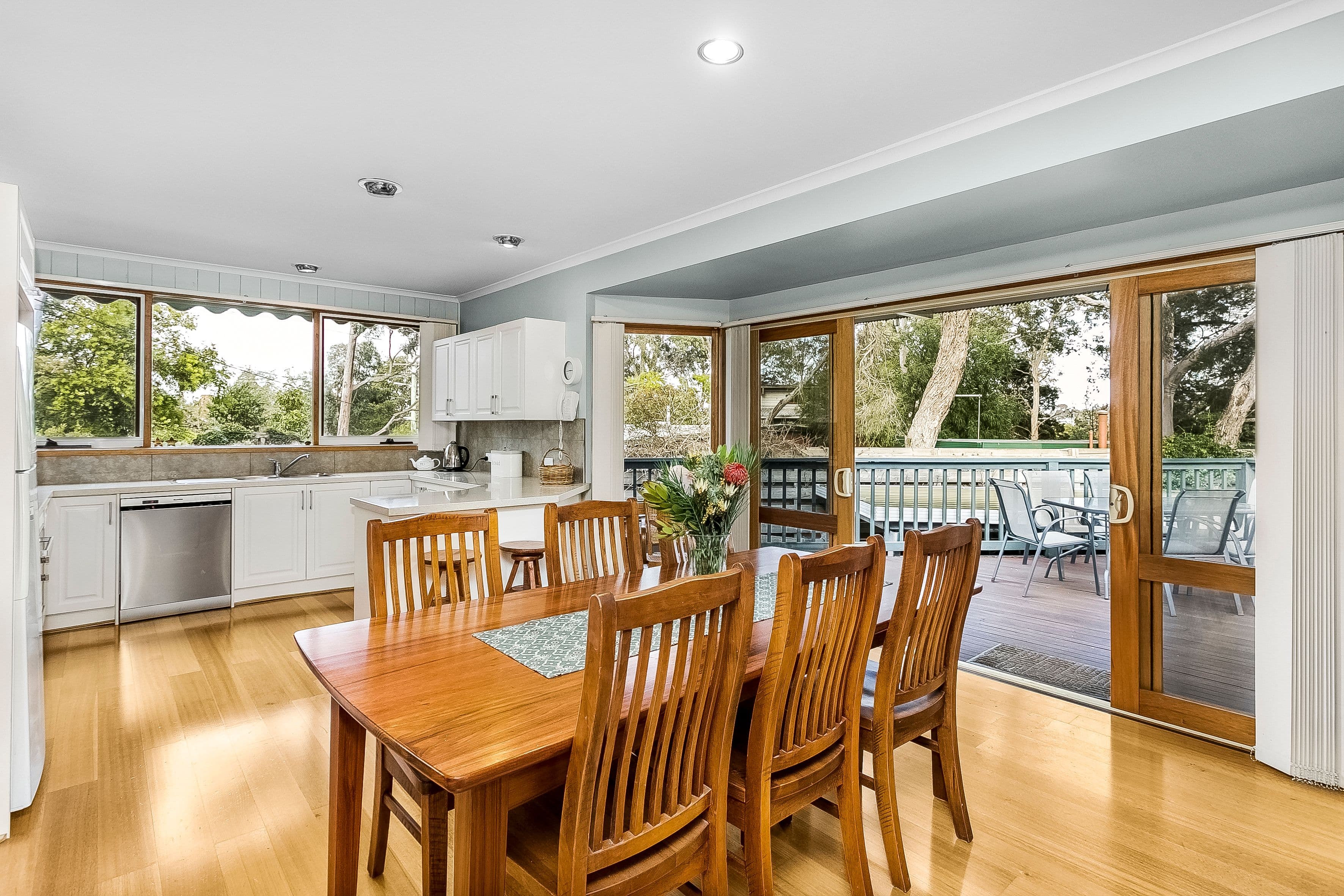 33 Aurisch Avenue, Glen Waverley VIC 3150, Glen Waverley - Thumbnail 6