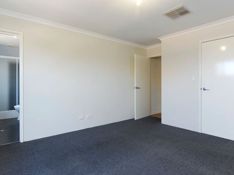 2 Songlark Court, BALDIVIS WA 6171, Baldivis - Thumbnail 8