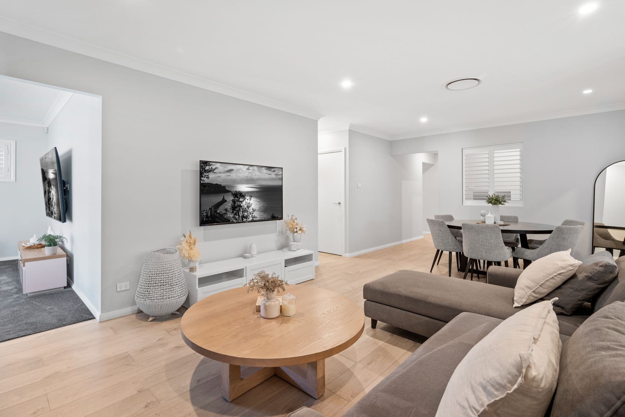 46 Silvester Way, GLEDSWOOD HILLS NSW 2557, Gledswood Hills - Thumbnail 3