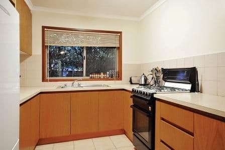 19 Pamay Road, MOUNT WAVERLEY VIC 3149, Mount Waverley - Thumbnail 4