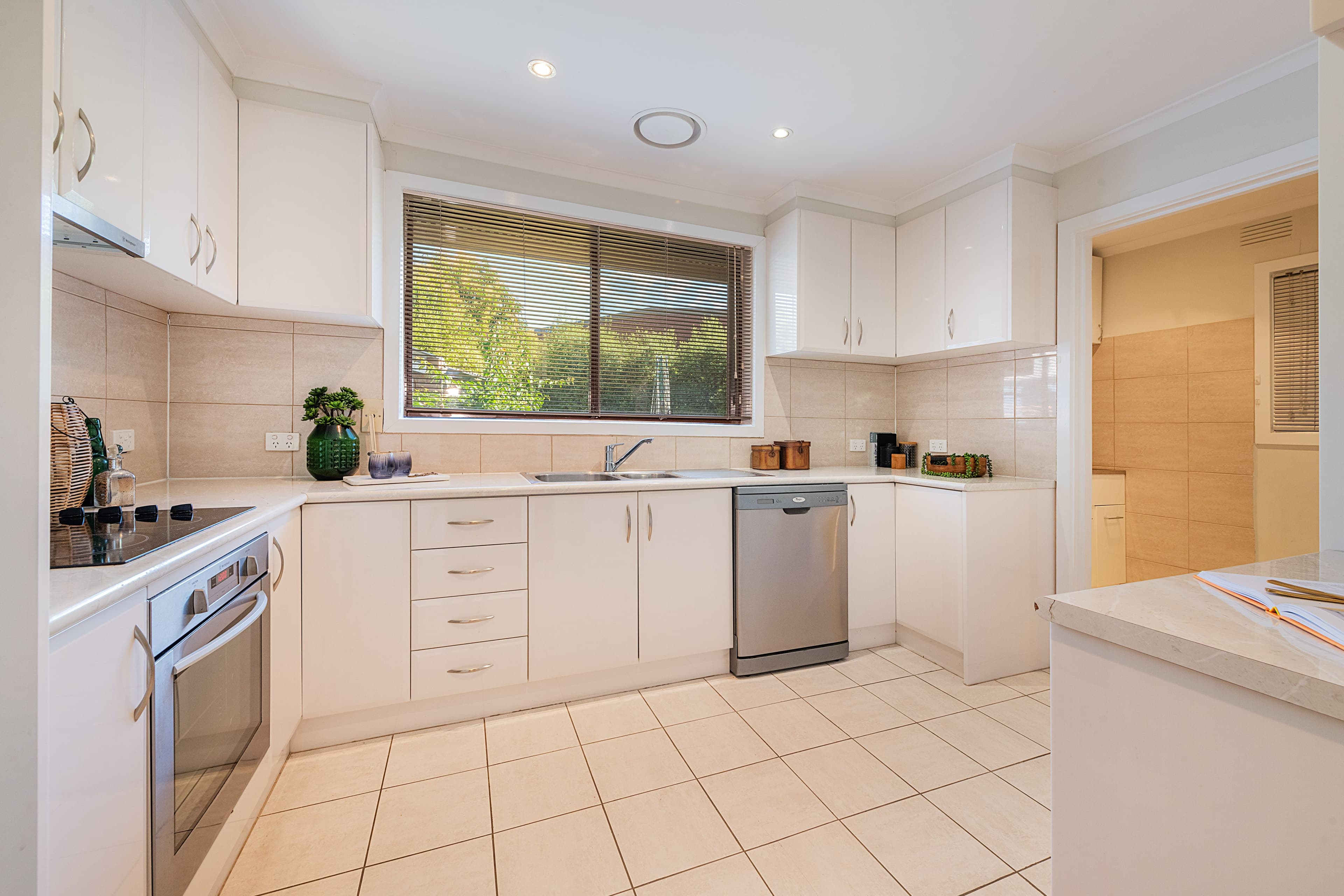 19 Neilson Street, Bayswater VIC 3153, Bayswater - Thumbnail 2