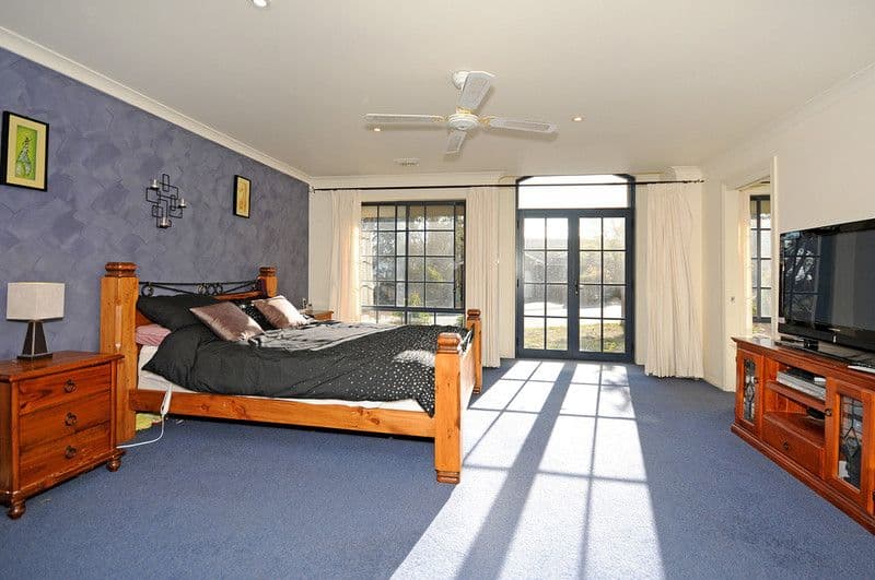 50 Redwood Avenue, JERRABOMBERRA NSW 2619, Jerrabomberra - Thumbnail 3