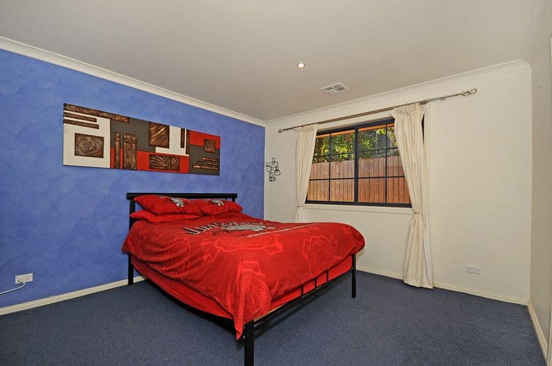 50 Redwood Avenue, JERRABOMBERRA NSW 2619, Jerrabomberra - Thumbnail 5