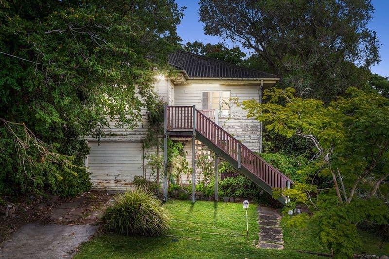 7 Mccawley Street, Stafford - Image 1