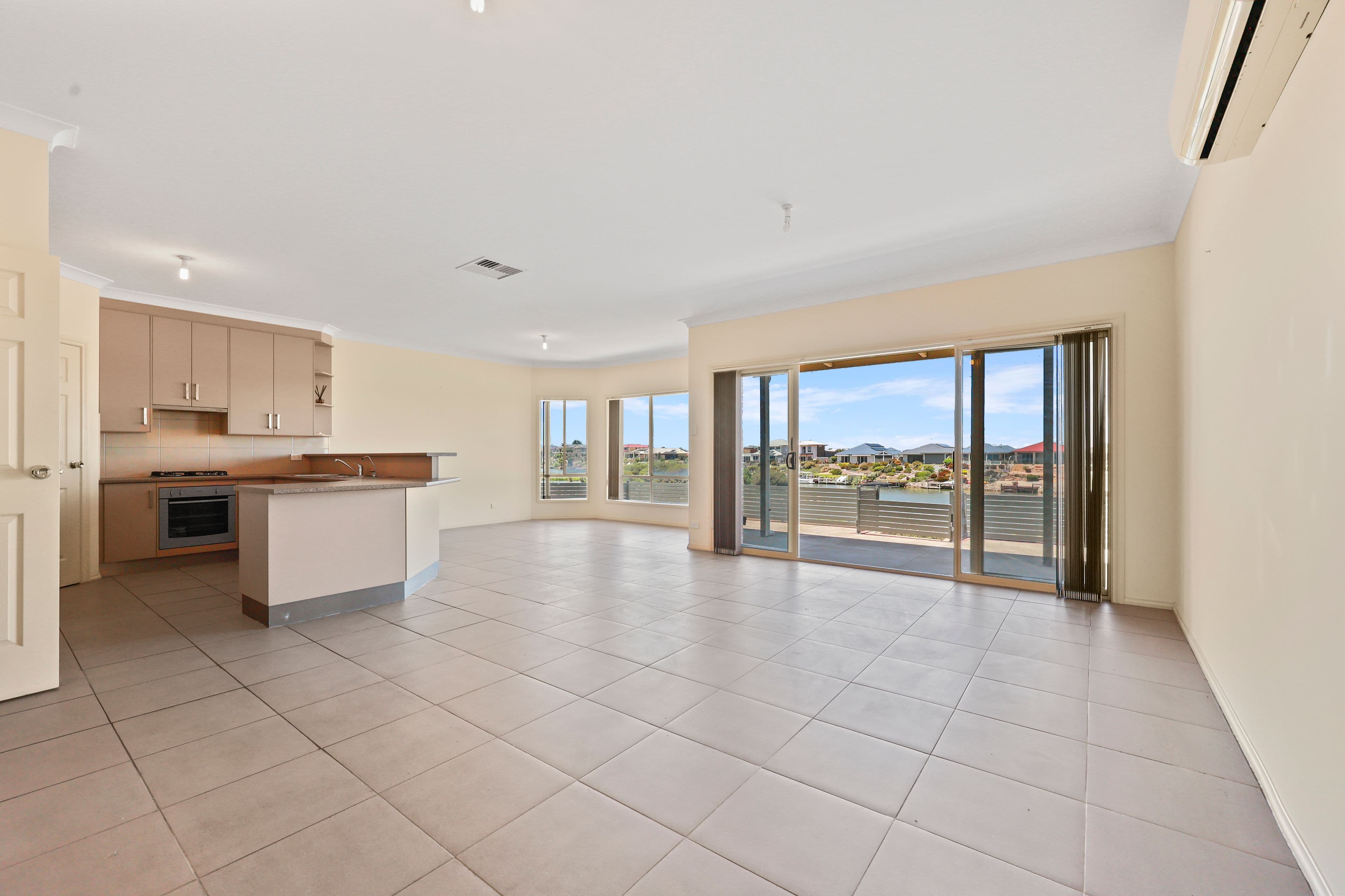 109 Blanche Parade, Hindmarsh Island SA 5214, Hindmarsh Island - Thumbnail 4