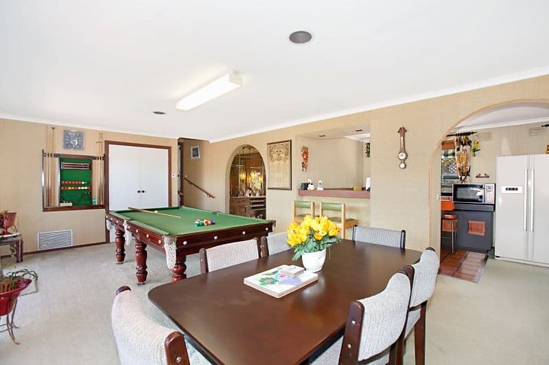 32 Benwerrin Drive, WANTIRNA VIC 3152, Wantirna - Thumbnail 2