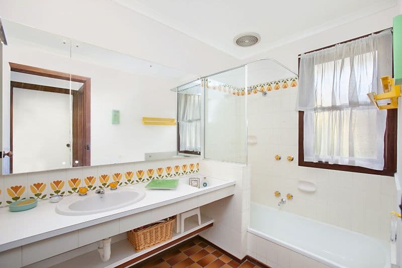 32 Benwerrin Drive, WANTIRNA VIC 3152, Wantirna - Thumbnail 5
