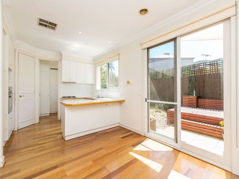 13 Martens Place, DINGLEY VILLAGE VIC 3172, Dingley Village - Thumbnail 3