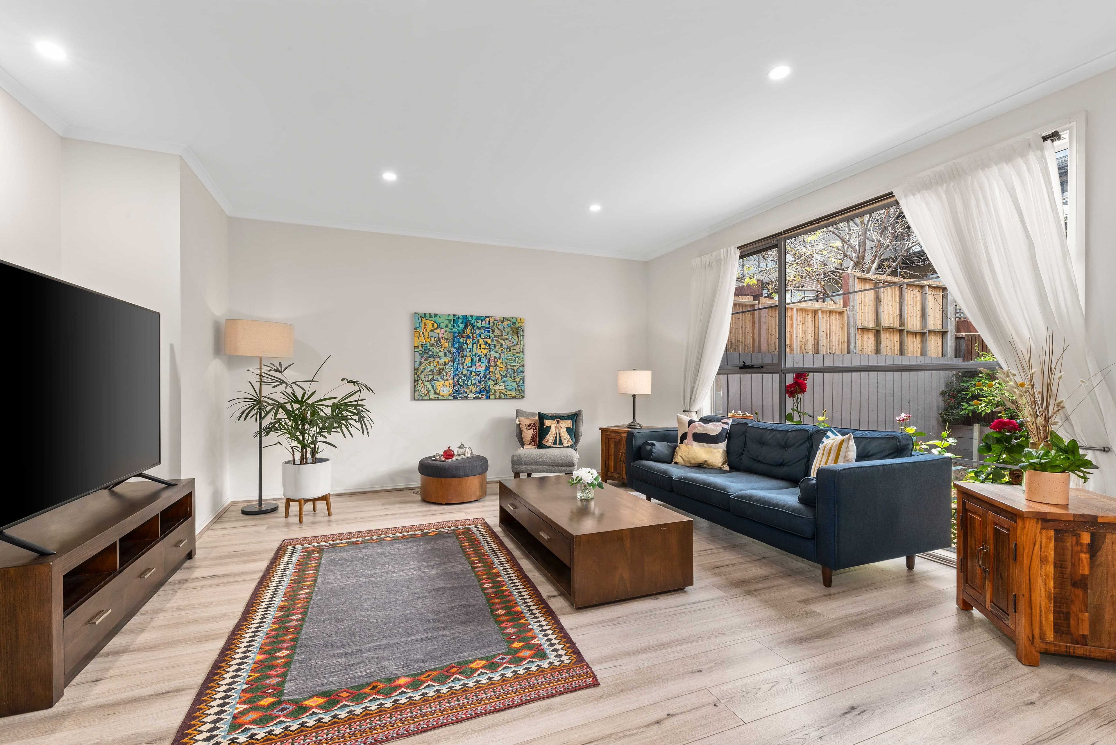 28 Cole Crescent, Chadstone VIC 3148, Chadstone - Thumbnail 2