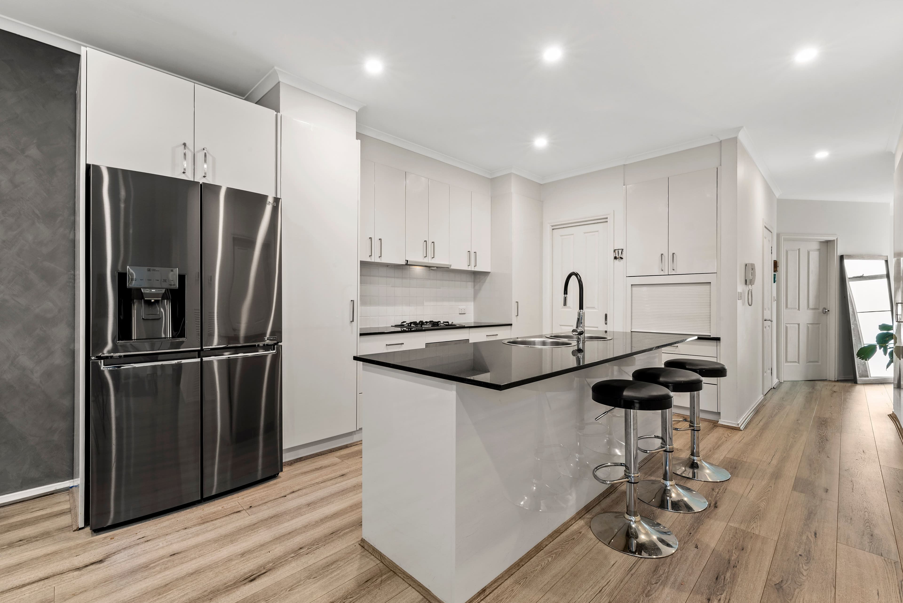 28 Cole Crescent, Chadstone VIC 3148, Chadstone - Thumbnail 4