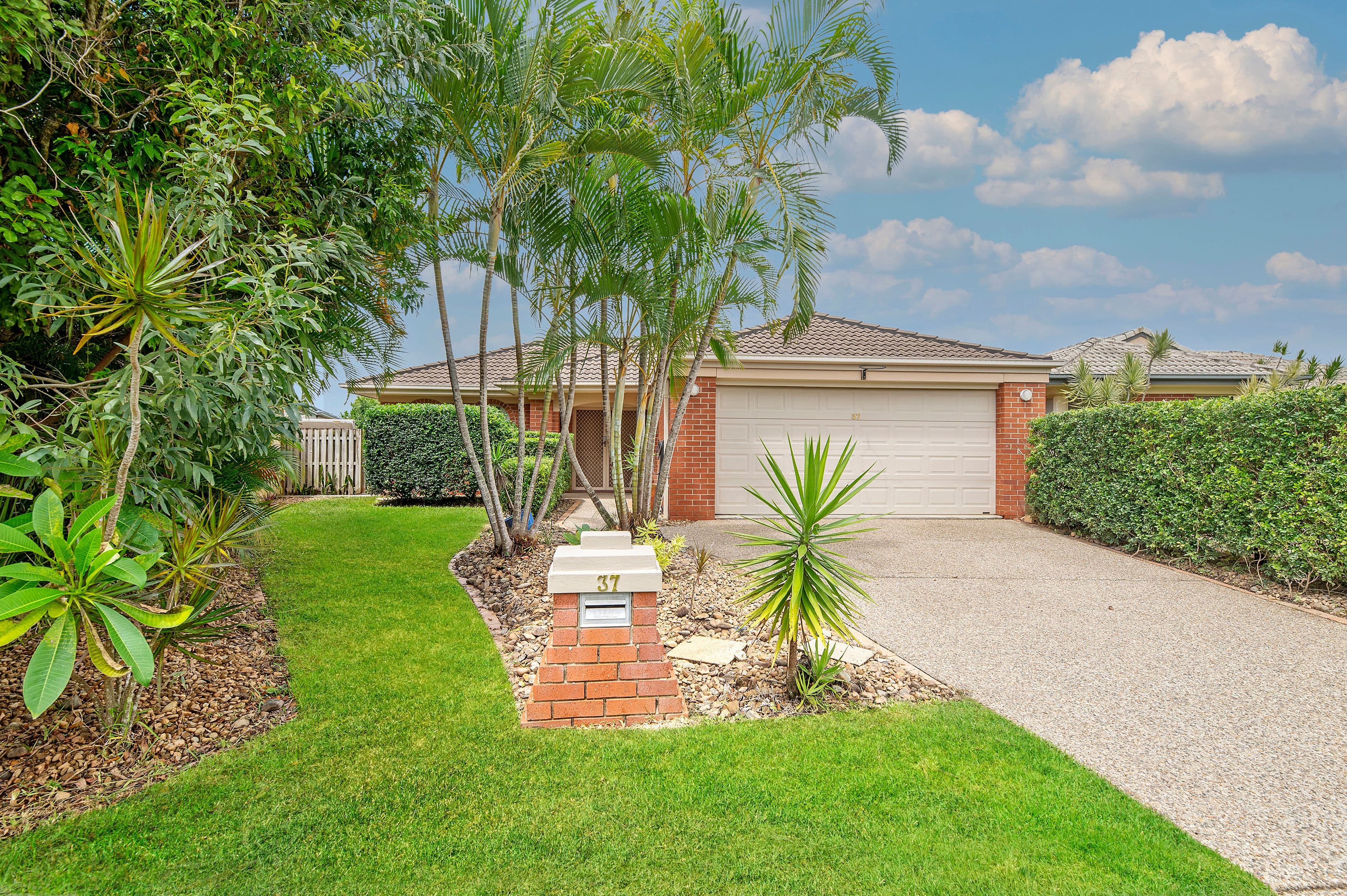 37 Vivacity Drive, Upper Coomera QLD 4209, Upper Coomera - Thumbnail 2