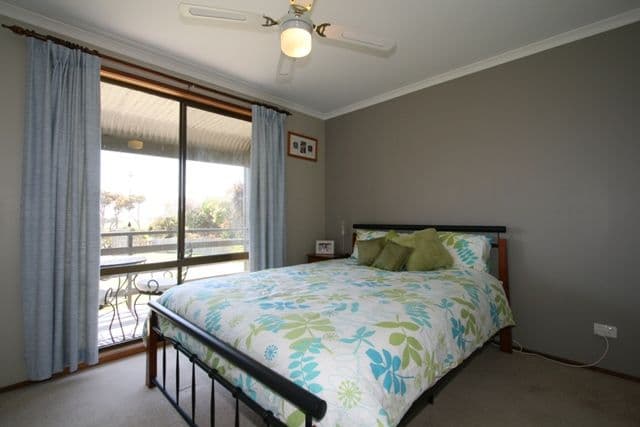 47 Phillip Island Road, Surf Beach VIC 3922, Surf Beach - Thumbnail 8