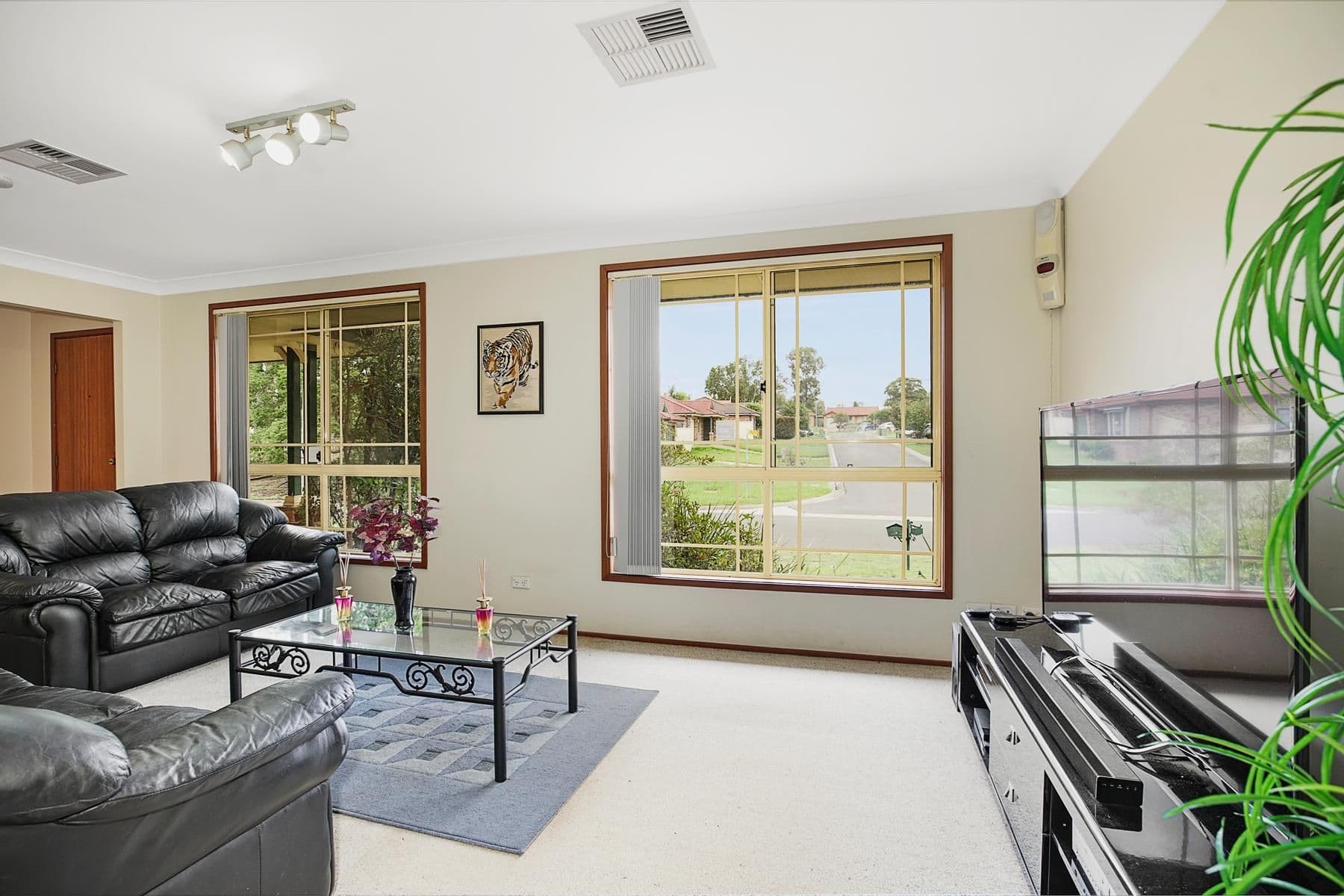 6 Wollabi Crescent, Glenmore Park NSW 2745, Glenmore Park - Thumbnail 2