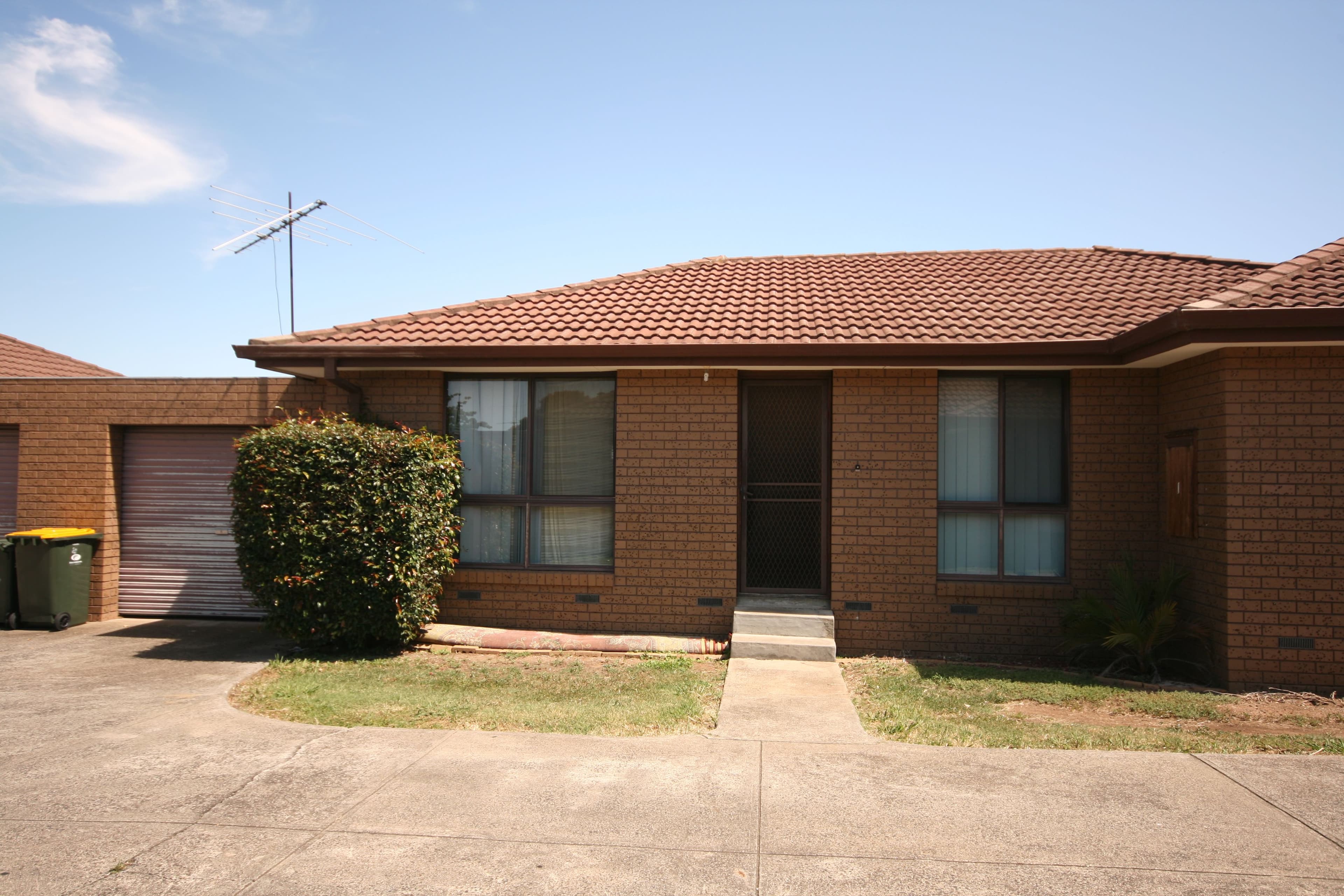 30-32 Ivanhoe Avenue, St Albans VIC 3021, St Albans - Image 1