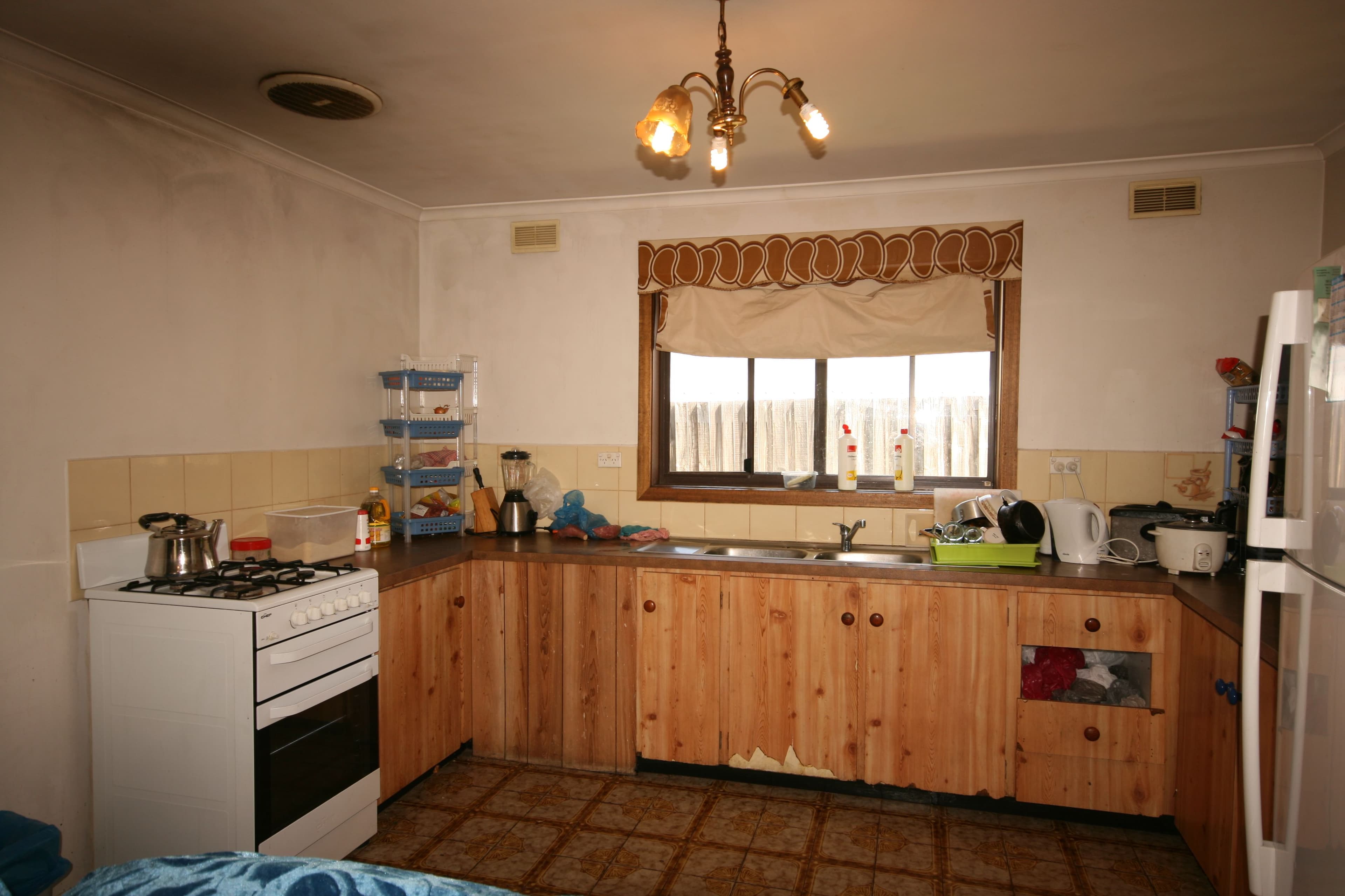 30-32 Ivanhoe Avenue, St Albans VIC 3021, St Albans - Thumbnail 2