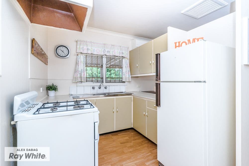 29 Pannell Way, Girrawheen WA 6064, Girrawheen - Thumbnail 5
