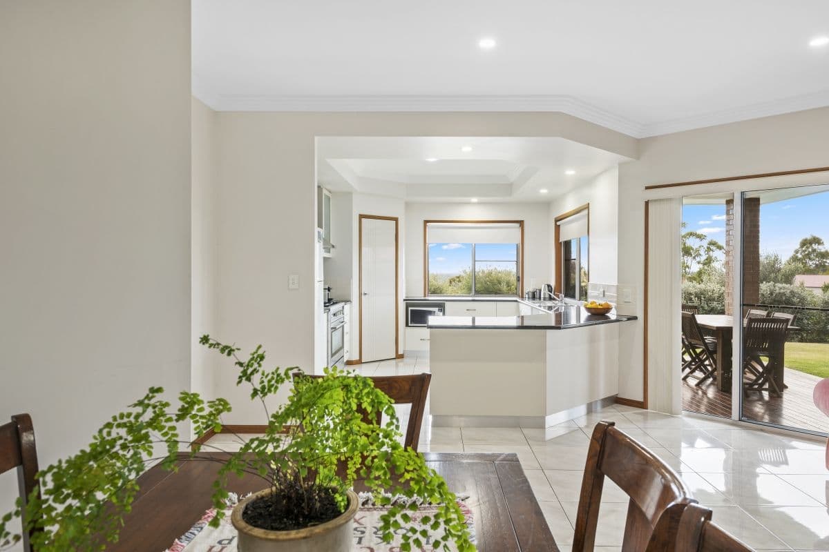 3 Mountview Court, Highfields QLD 4352, Highfields - Thumbnail 3
