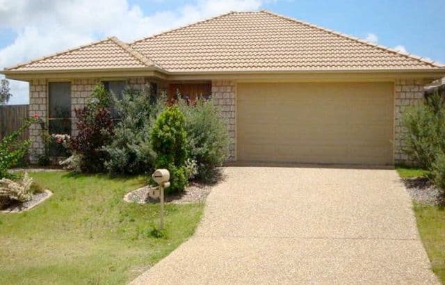 8 Paris Parade, ORMEAU QLD 4208, Ormeau - Thumbnail 2
