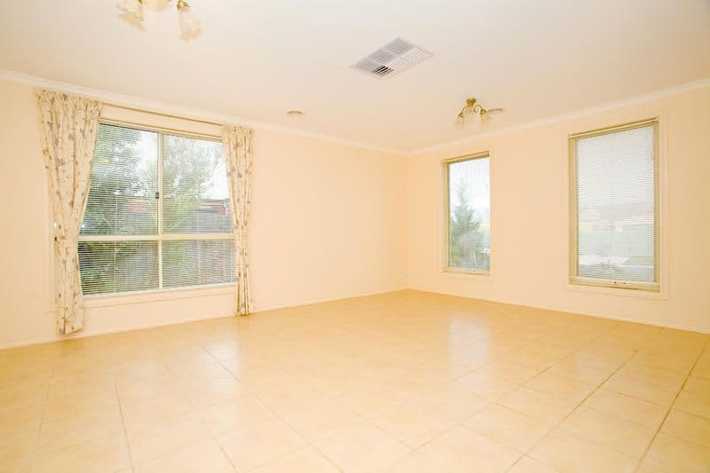 29 Country Gardens Drive, LARA VIC 3212, Lara - Thumbnail 2