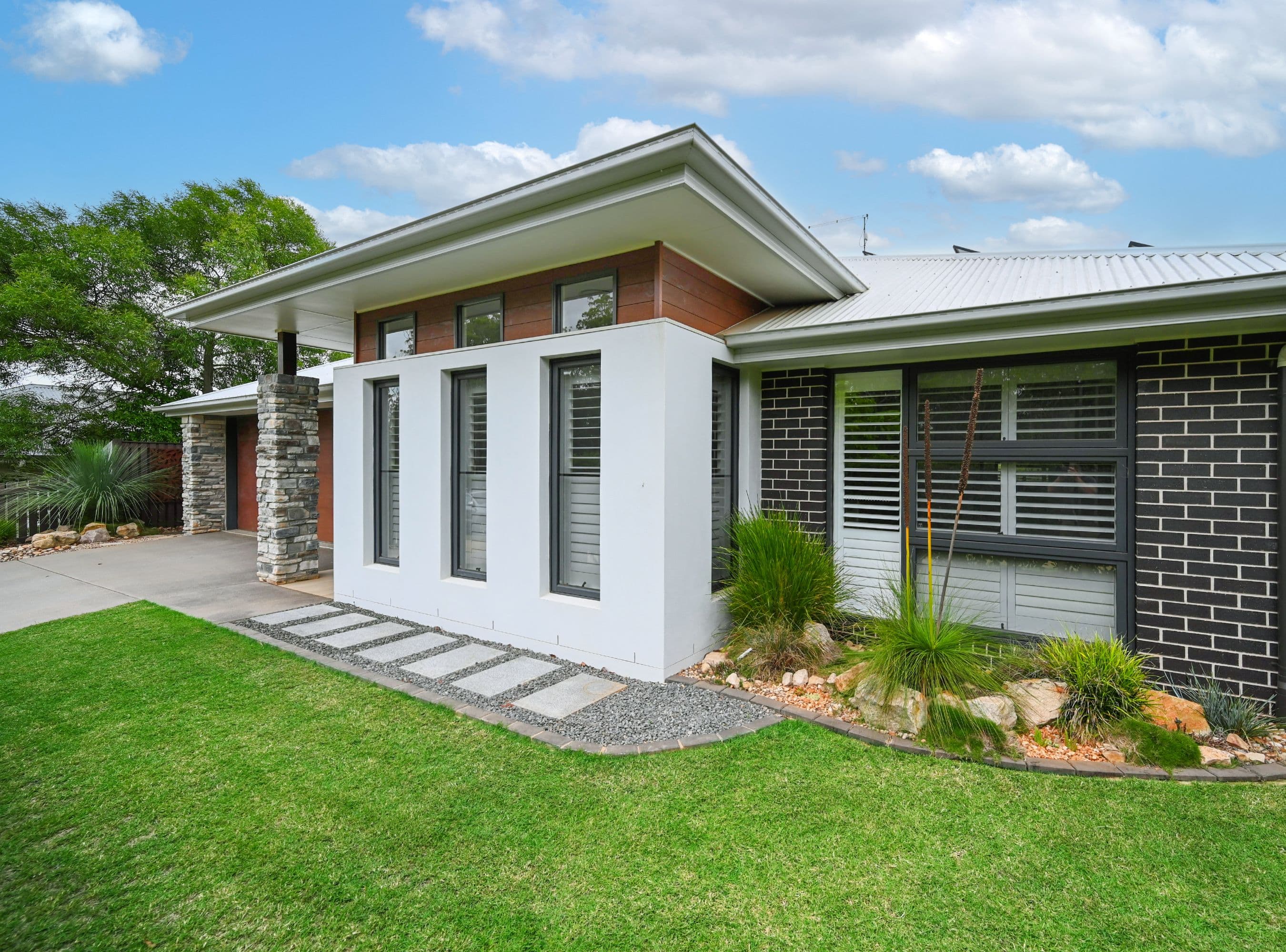 121 Cronin Road, Highfields QLD 4352, Highfields - Thumbnail 2
