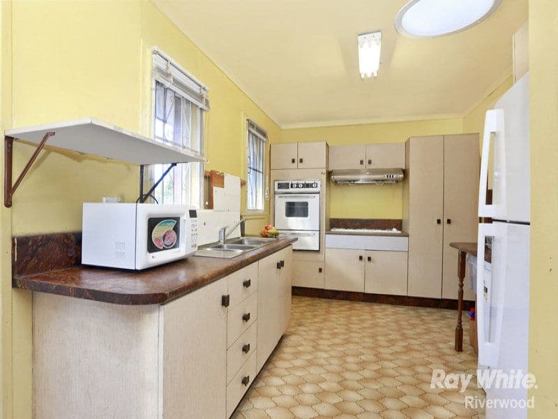 156 Belmore Road North, RIVERWOOD NSW 2210, Riverwood - Thumbnail 3