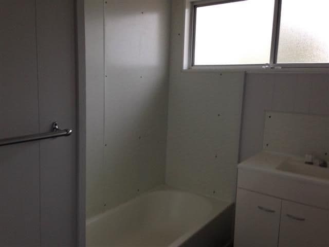 19 Chrystal Street, ROMA QLD 4455, Roma - Thumbnail 3
