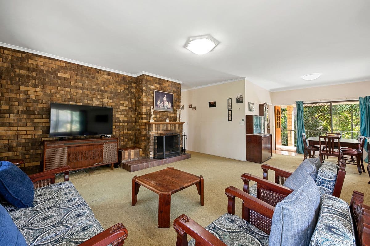 140 Cliveden Avenue, Corinda QLD 4075, Corinda - Thumbnail 8