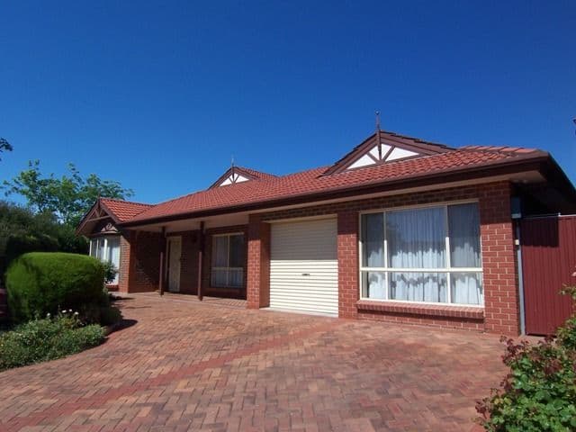 31 Attingham Crescent, OAKDEN SA 5086, Oakden - Image 1
