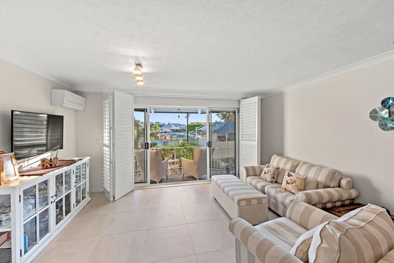 6 Back Street, Biggera Waters - Thumbnail 3