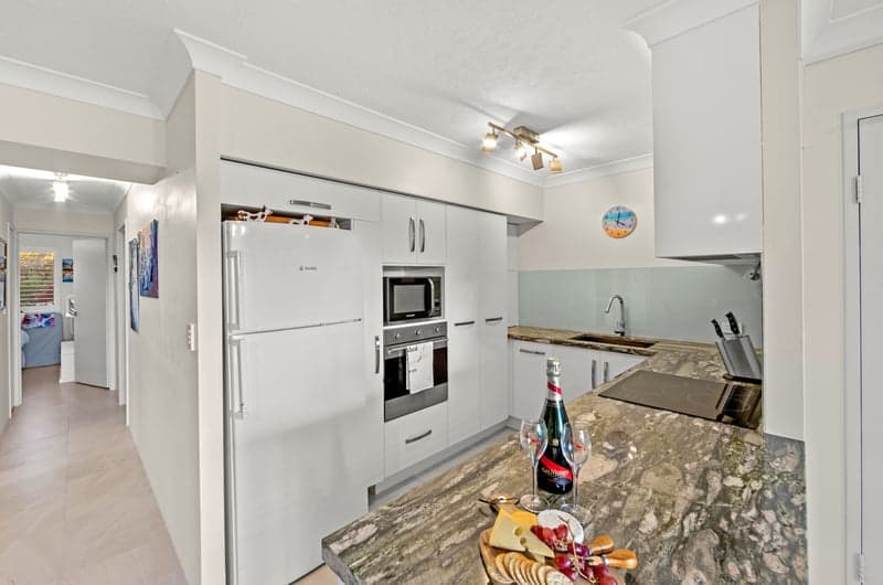 6 Back Street, Biggera Waters - Thumbnail 4