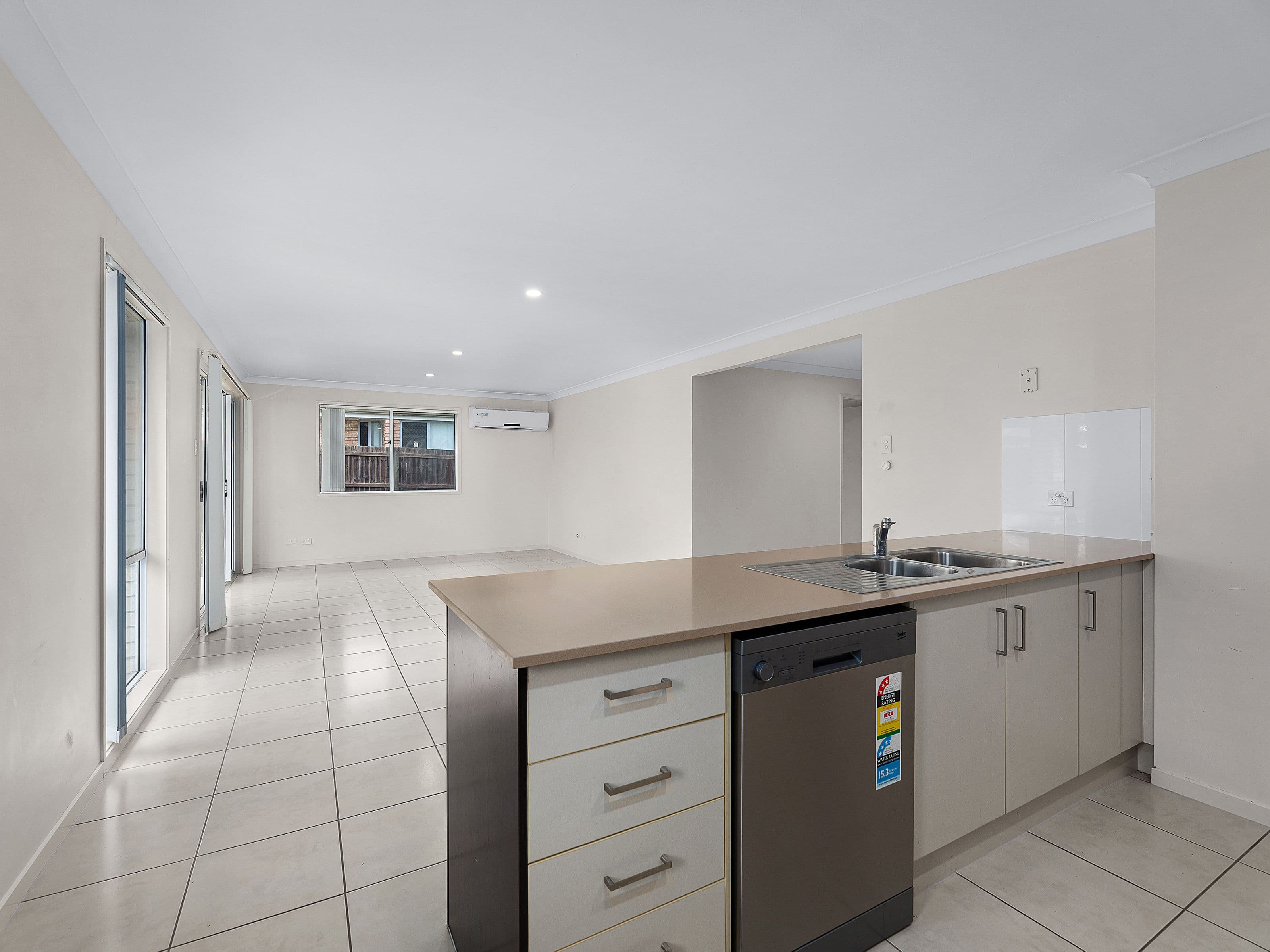 5 Biella Court, Leichhardt QLD 4305, Leichhardt - Thumbnail 5