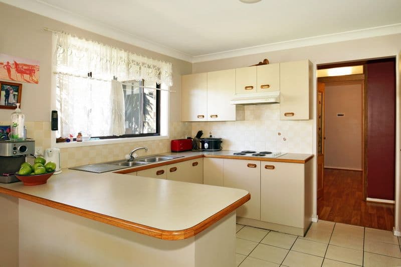 126 Jasmine Drive, BOMADERRY NSW 2541, Bomaderry - Thumbnail 4