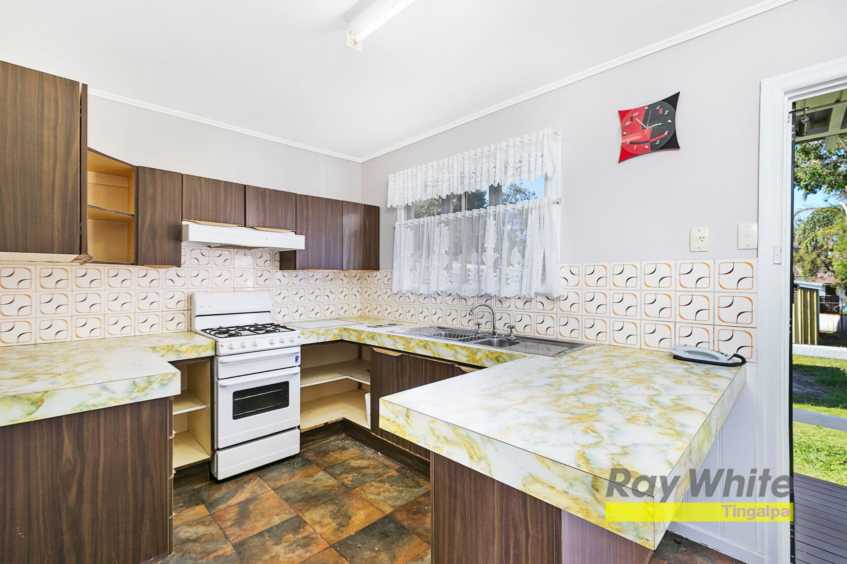 17 Eversholt Street, Tingalpa QLD 4173, Tingalpa - Thumbnail 2