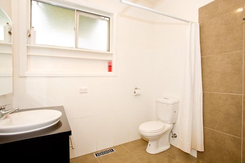 32 Sydenham Avenue, MANIFOLD HEIGHTS VIC 3218, Manifold Heights - Thumbnail 5
