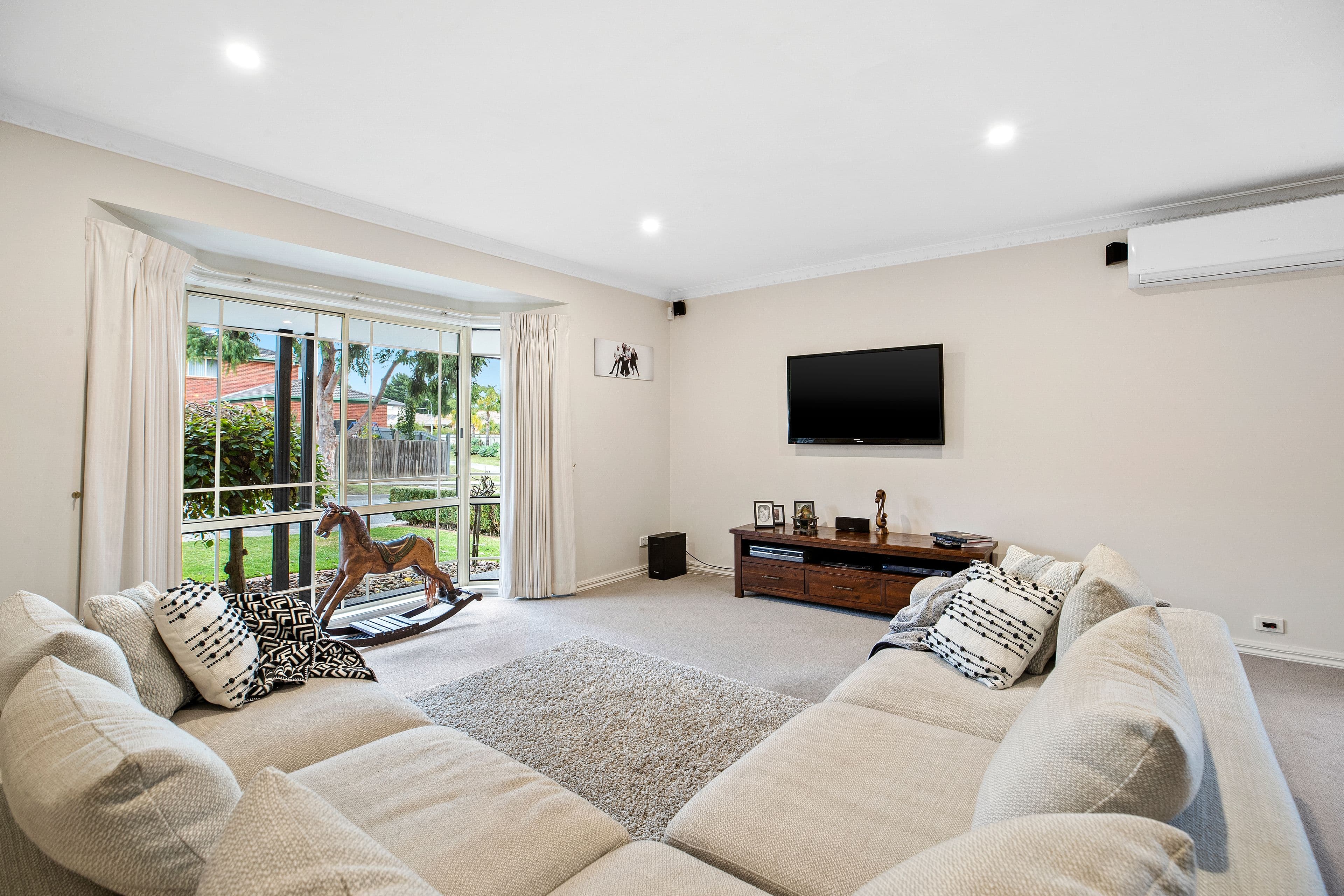 55 Liviana Drive, Rowville VIC 3178, Rowville - Thumbnail 3