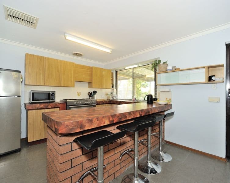 9 Hennessy Way, Rockingham WA 6168, Rockingham - Thumbnail 8