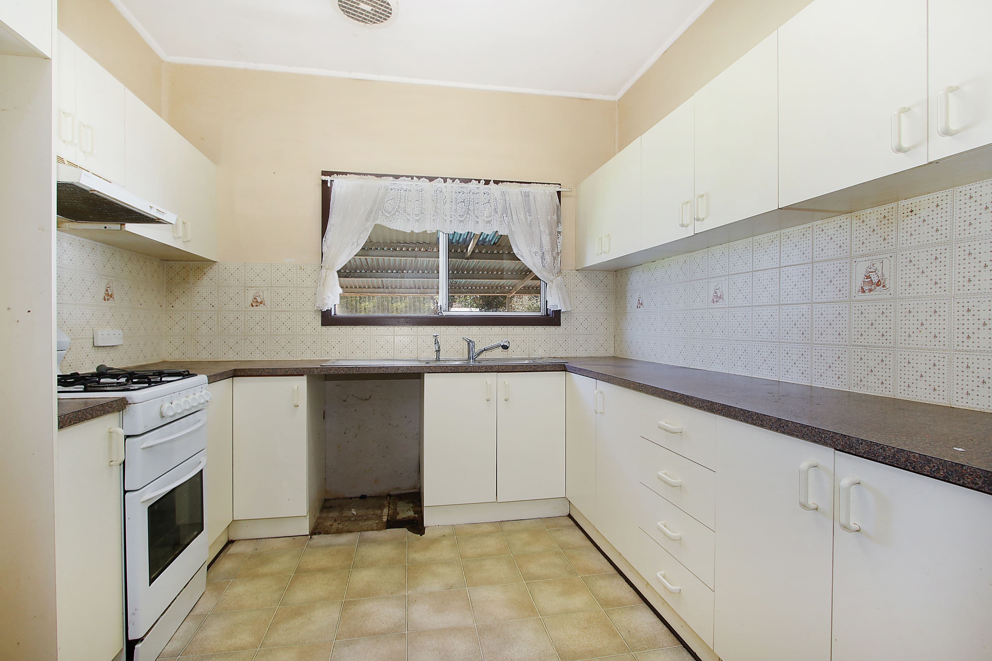 62-66 Hammer Street, Howlong NSW 2643, Howlong - Thumbnail 4
