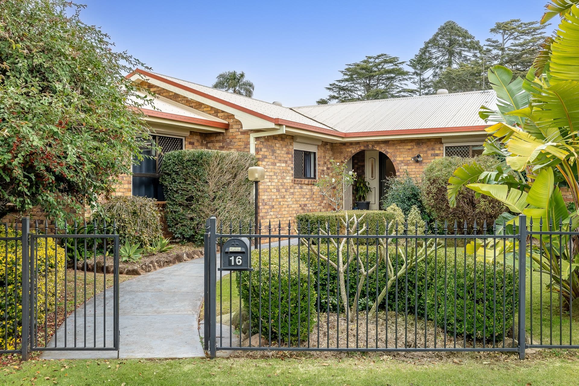 16 Gascony Street, Harristown QLD 4350, Harristown - Thumbnail 2
