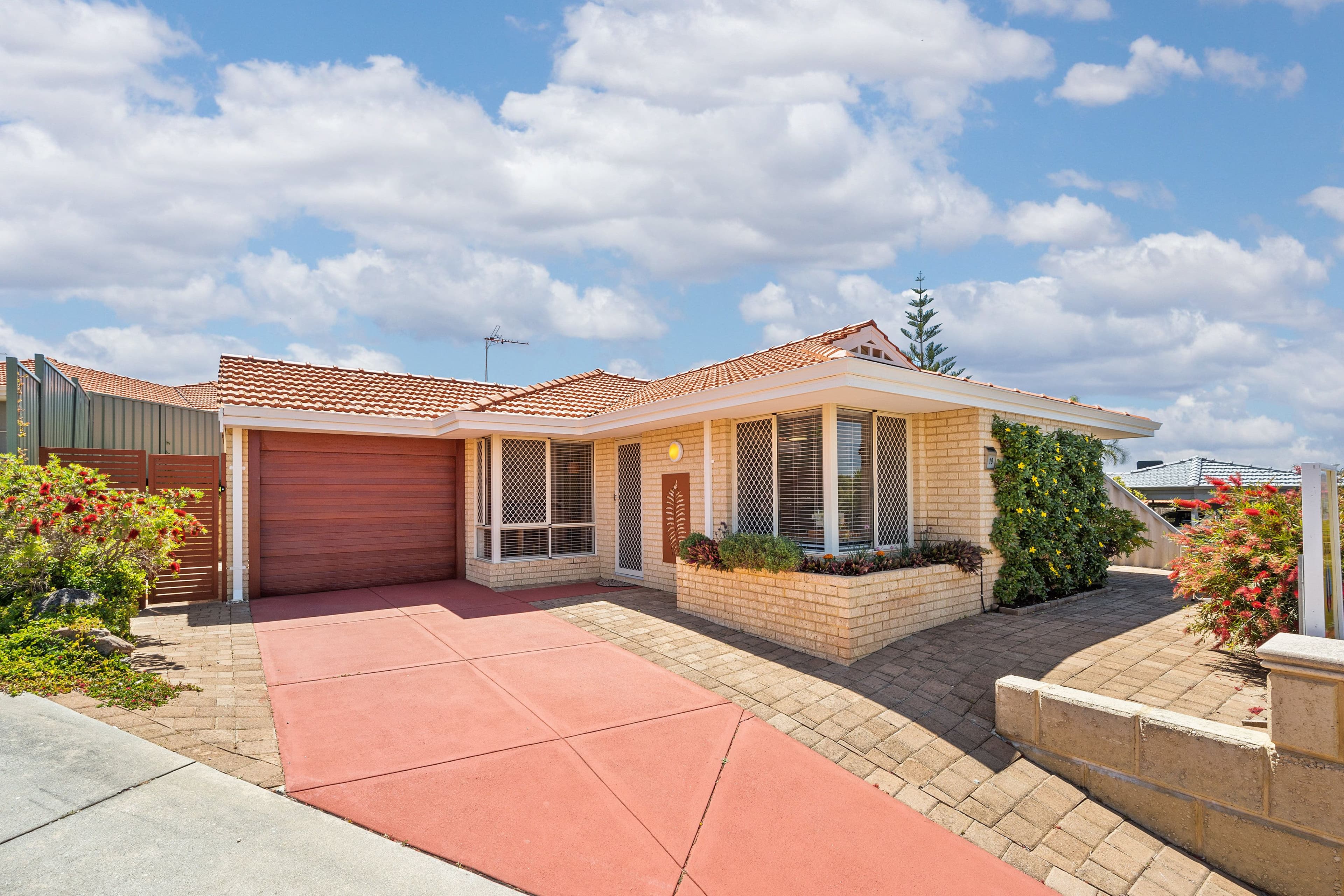 19 Darvel Close, Kinross WA 6028, Kinross - Image 1