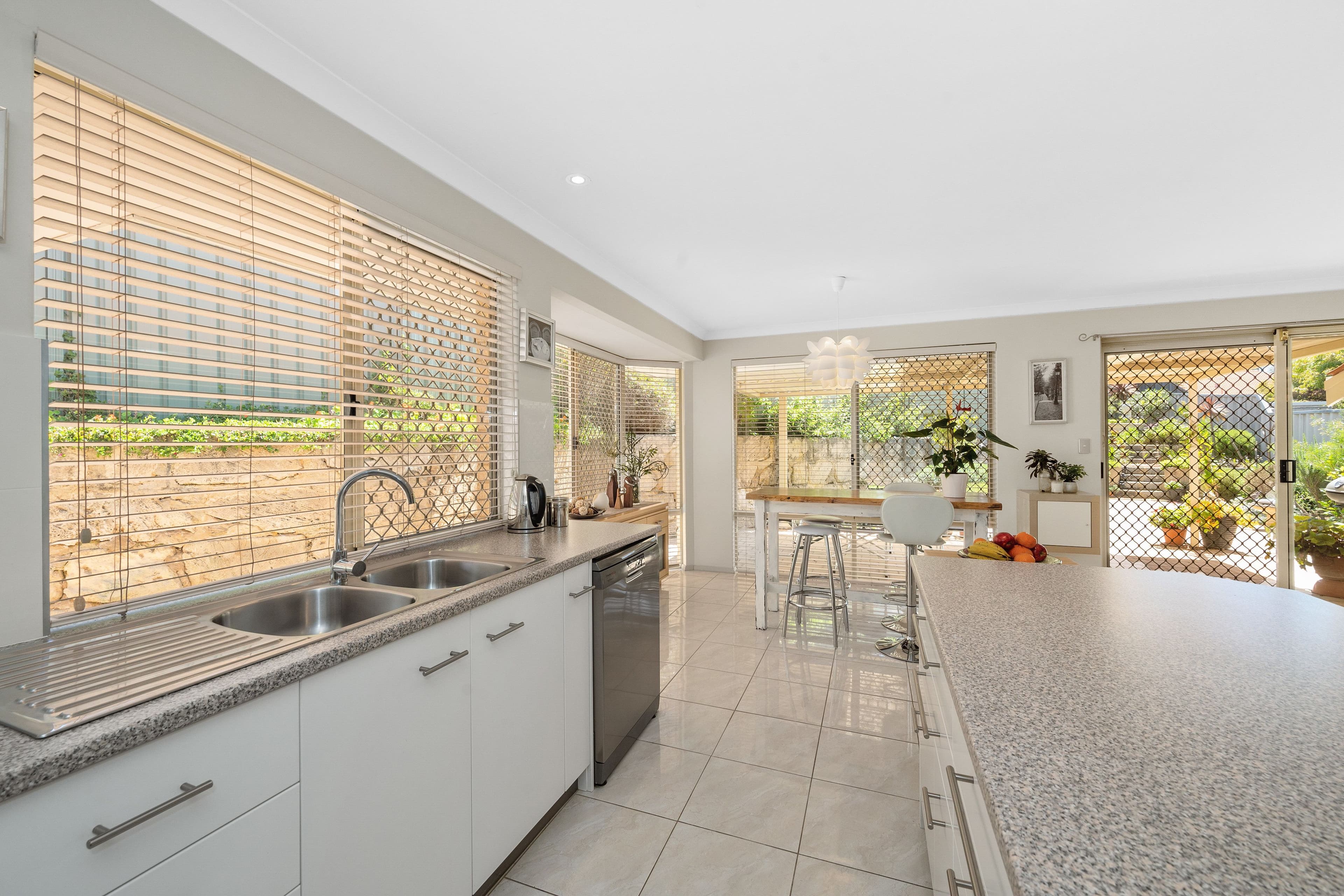 19 Darvel Close, Kinross WA 6028, Kinross - Thumbnail 7