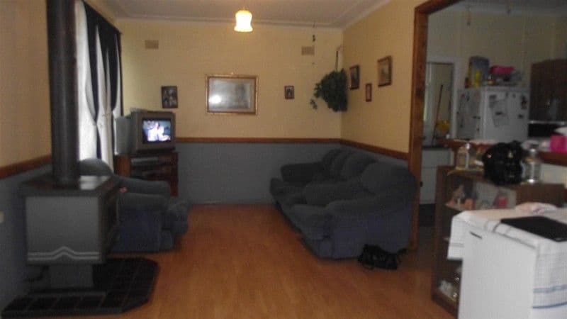 3 Gallop Avenue, PARKES NSW 2870, Parkes - Thumbnail 2
