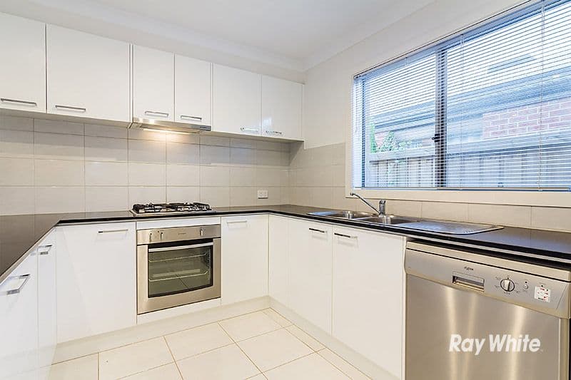 9 Queensberry Street, Cranbourne West VIC 3977, Cranbourne West - Thumbnail 3