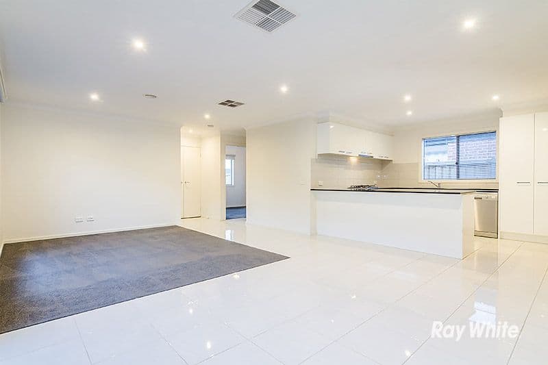 9 Queensberry Street, Cranbourne West VIC 3977, Cranbourne West - Thumbnail 6